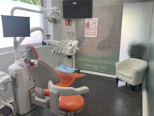 𝐃𝐞𝐧𝐭𝐢𝐬𝐭𝐚 𝐞𝐧 𝐋𝐞𝐠𝐚𝐧𝐞𝐬 -.Odontologí@miga