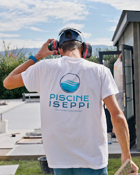 Photo n°1 de Piscine Iseppi à Annecy (Service de réparation de piscines)