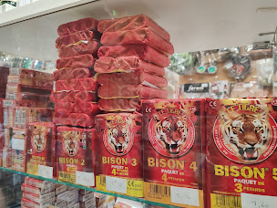 Photo n°12 de Kiloshow à Lille (Magasin de déguisements)