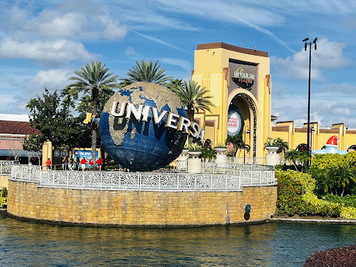Universal Orlando Resort Water Taxi Service - Thumbnail