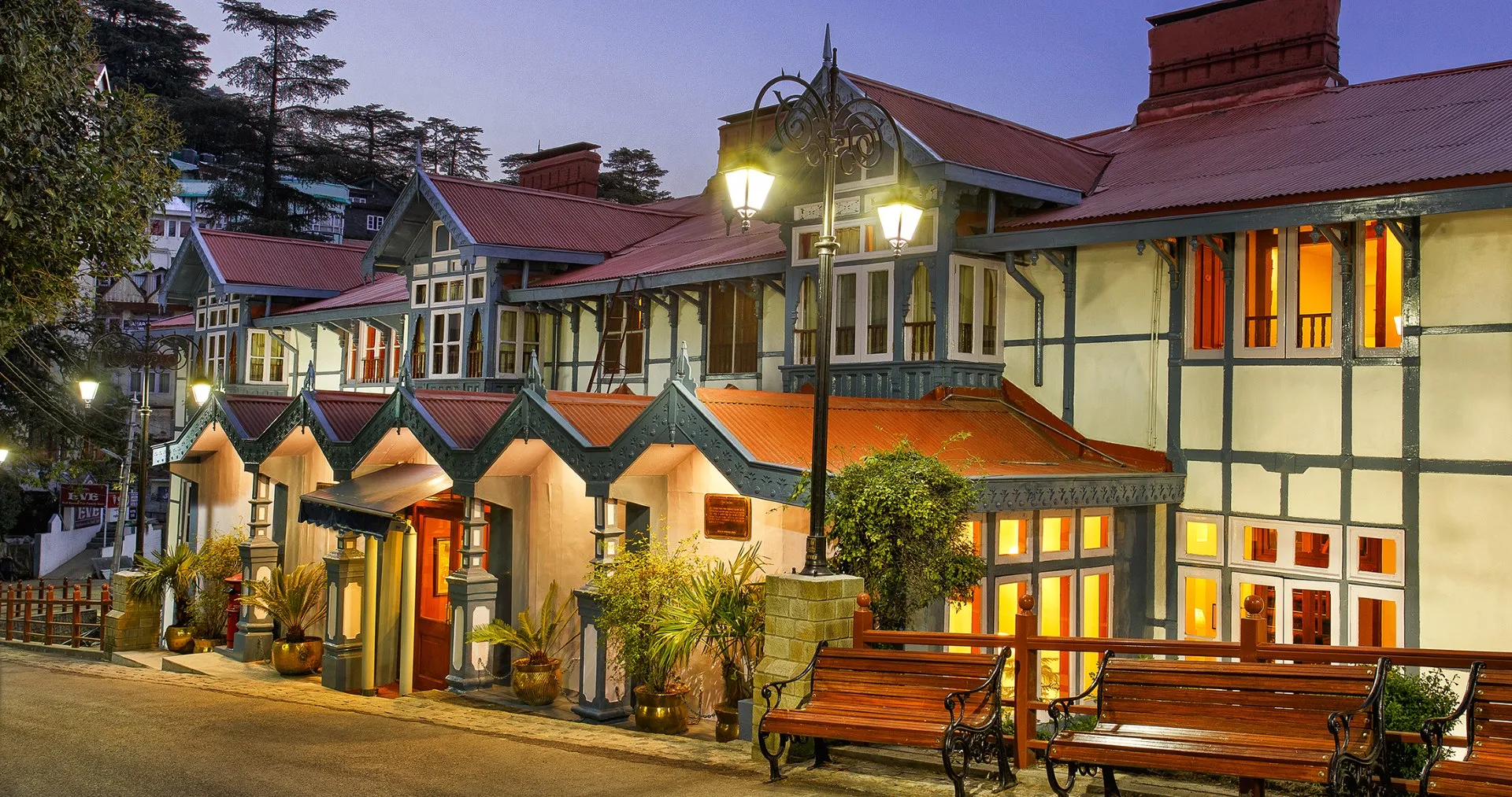 Clarkes Hotel