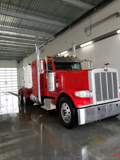 LF Truck Centre - Visual