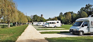 Photo n°1 de Aire Camping-Car Park à Bourdeilles (Terrain pour camping-cars)