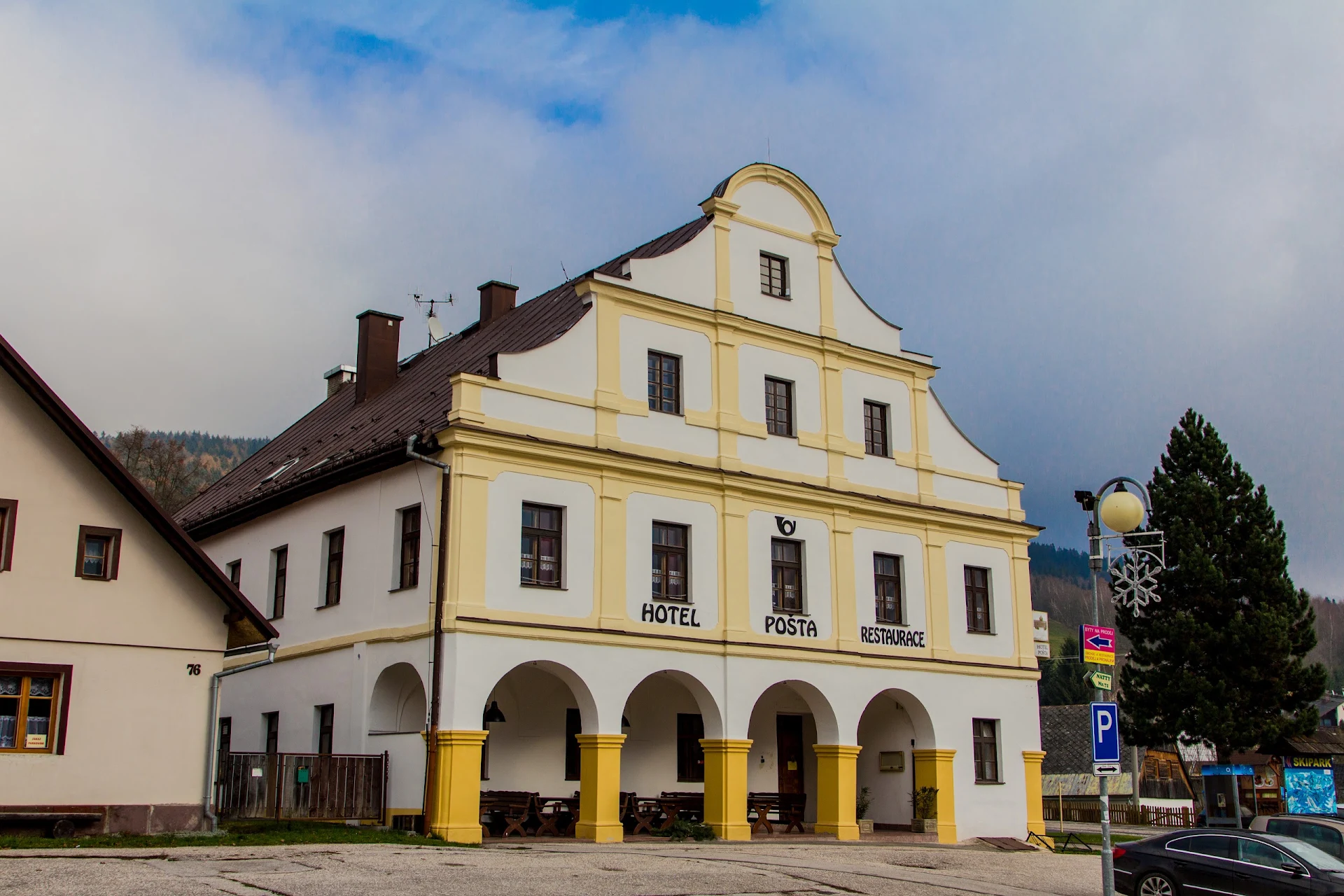 Hotel a Restaurace Pošta