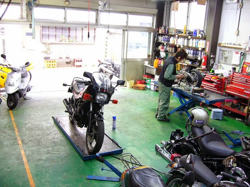 ワールドオート新川