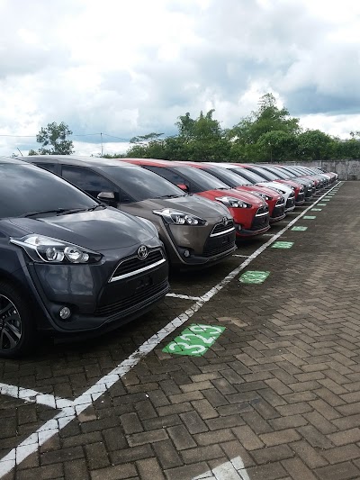 Photos of Anzon Autoplaza
