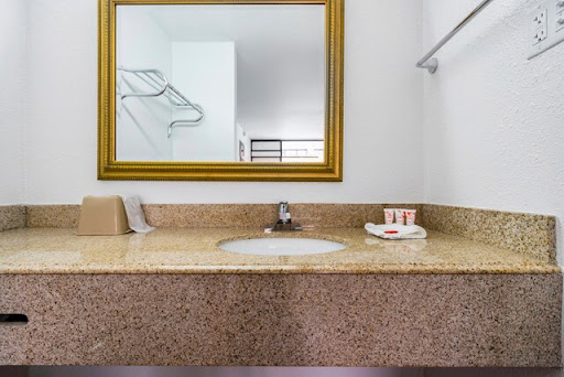 OYO Hotel Bossier City LA - Red River - Thumbnail