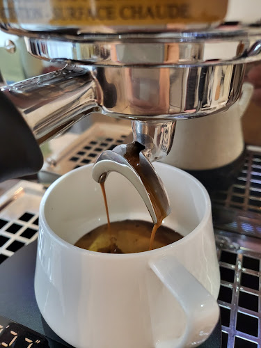 AIM RATCHADA10 coffee ร้านกาแฟ (Specialty)