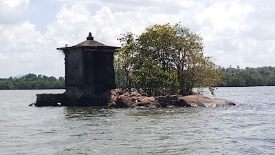 Photos of Cinnamon Island