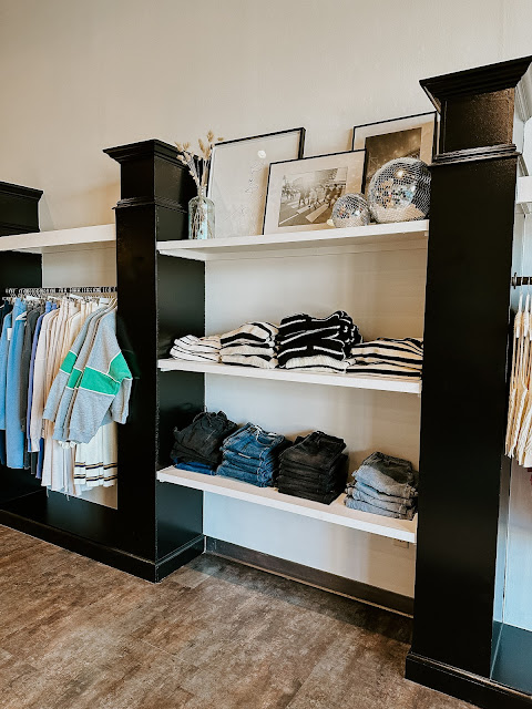 Mauve Clothing by null