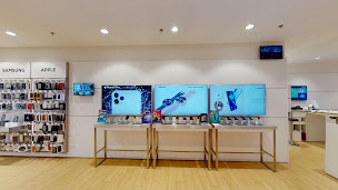 Photo n°31 de Boutique SFR Noisy Le Grand Arcades à Noisy-le-Grand (Opérateur téléphonique)