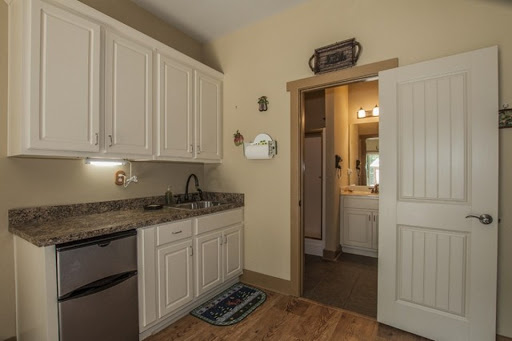 Kathy Daniel, Real Estate Lake Oconee - Thumbnail