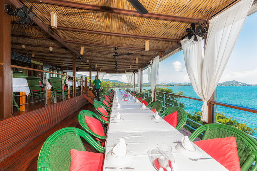 Boujis Resort
