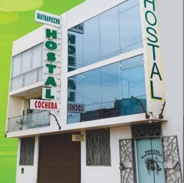 HOSTAL WAYNAPICCHU con COCHERA GRATIS en Lambayeque