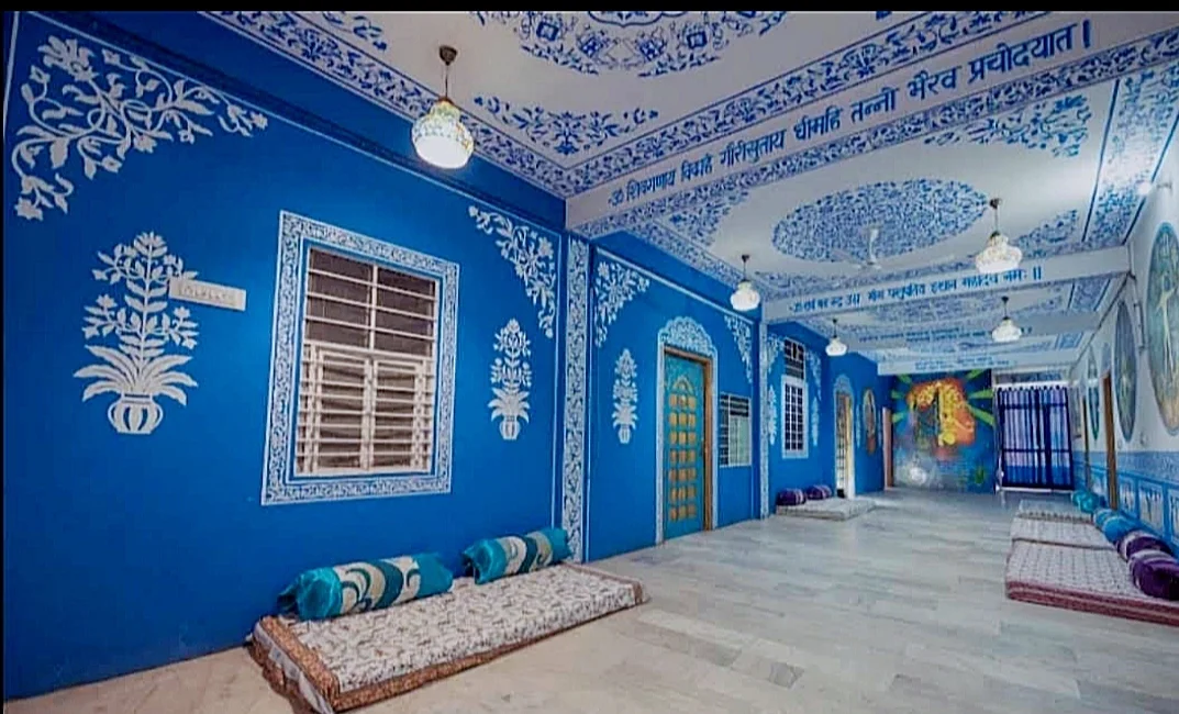 House Of Touristers
