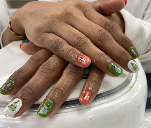 Ari Itzel Hair Salon - Thumbnail