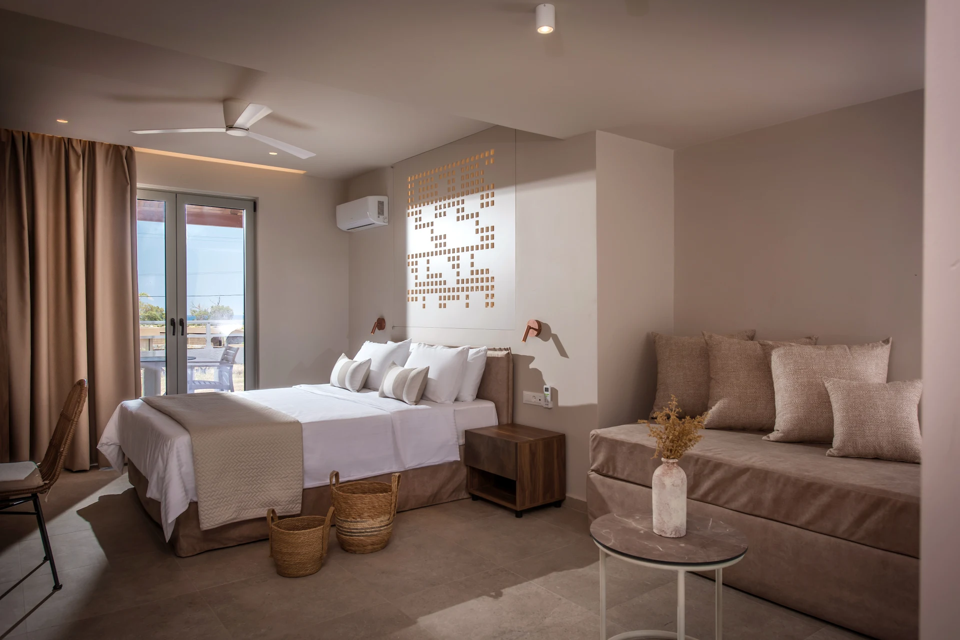 Ariadni Apartments