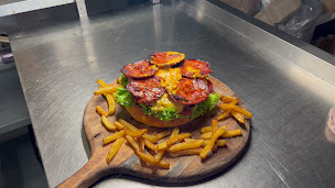 Photo n°2 de V.I.Pizz Hyères à Hyères (Restaurant de hamburgers)