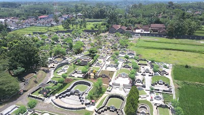 Photos of Pemakaman Cina / Bong Cino