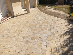 Photo n°5 de L'Arbre du voyageur BTP à Bailly-Romainvilliers (Couvreur)