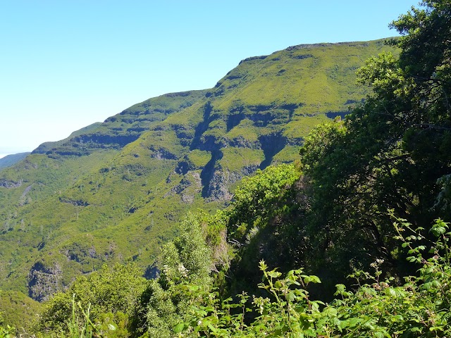 Calheta - Levada of 25 Fontes and Risk