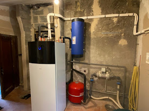 Photo n°1 de Panneaux photovoltaïques - pompes à chaleur - isolation - Studium Energies à Mazé-Milon (Service de maintenance de panneaux solaires)