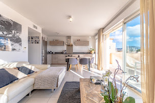 Photo n°4 de Deluxia Immo à Fréjus (Agence immobilière)