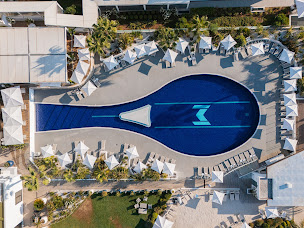 Photo n°54 de Restaurant L'Emblème Sophia Antipolis à Biot (Pâtisserie)