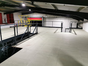 Photo n°4 de MANI à Dampierre-en-Burly (Services de déménagement et de stockage)