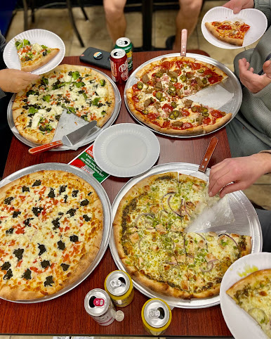 Jonuzi's Pizza by null