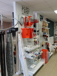 Photo n°6 de PORNIC PEINTURE DECORATION à Pornic (Magasin de papiers peints)