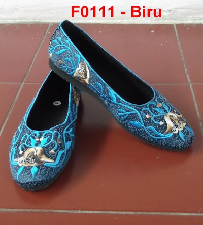 Photos of Sepatu Bordir