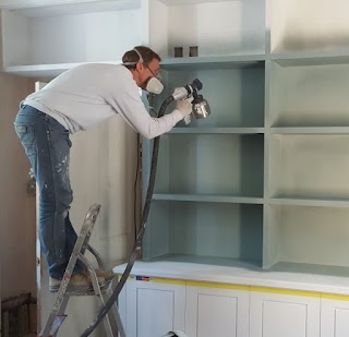 LUKAS DECOR-Painter in Barnet