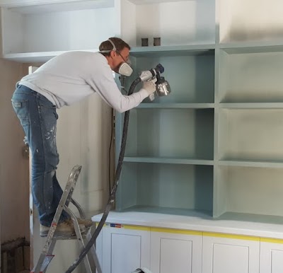 LUKAS DECOR-Painter in Barnet