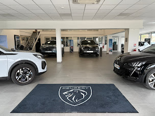 Photo n°3 de ETABLISSEMENTS LABORIE - PEUGEOT à Uzès (Concessionnaire Peugeot)