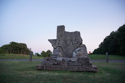 Texas State Line Monument