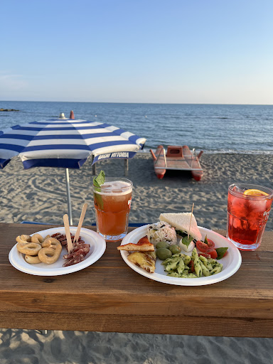 Vittoria Beach Bar - Thumbnail