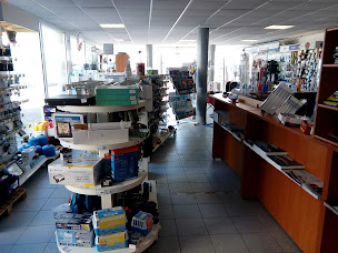 Photo n°32 de Cotentin Nautic - USHIP à Saint-Vaast-la-Hougue (Concessionnaire de remorques pour bateaux)