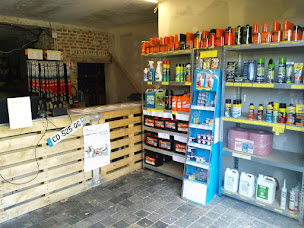 Photo n°9 de Contact Auto Pièces à La Longueville (Magasin de pièces de rechange automobiles)