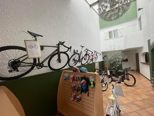 B.S CYCLES - Visual