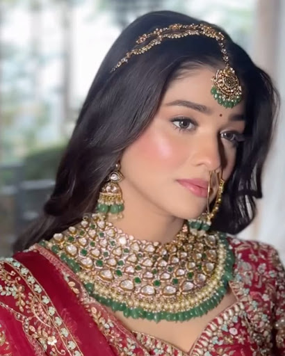 Looking for the best bridal makeup in Sector 78, Noida? Get a stunning, elegant, and long-lasting… post image