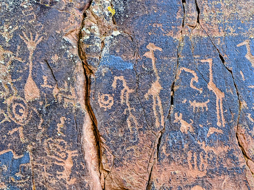 Crane Petroglyph Heritage Site - Thumbnail