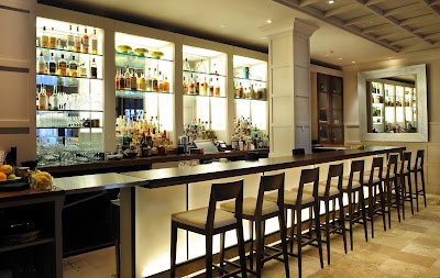 Photos of Eliot Hotel