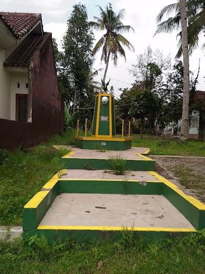 Photos of Monumen Pacul Gowang