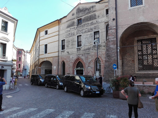 DRG Services di Sabrina Granello - NCC Treviso - Noleggio con conducente Treviso - Thumbnail