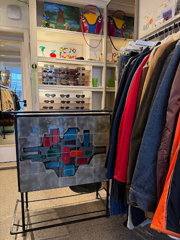 (IM)MATERIAL by null