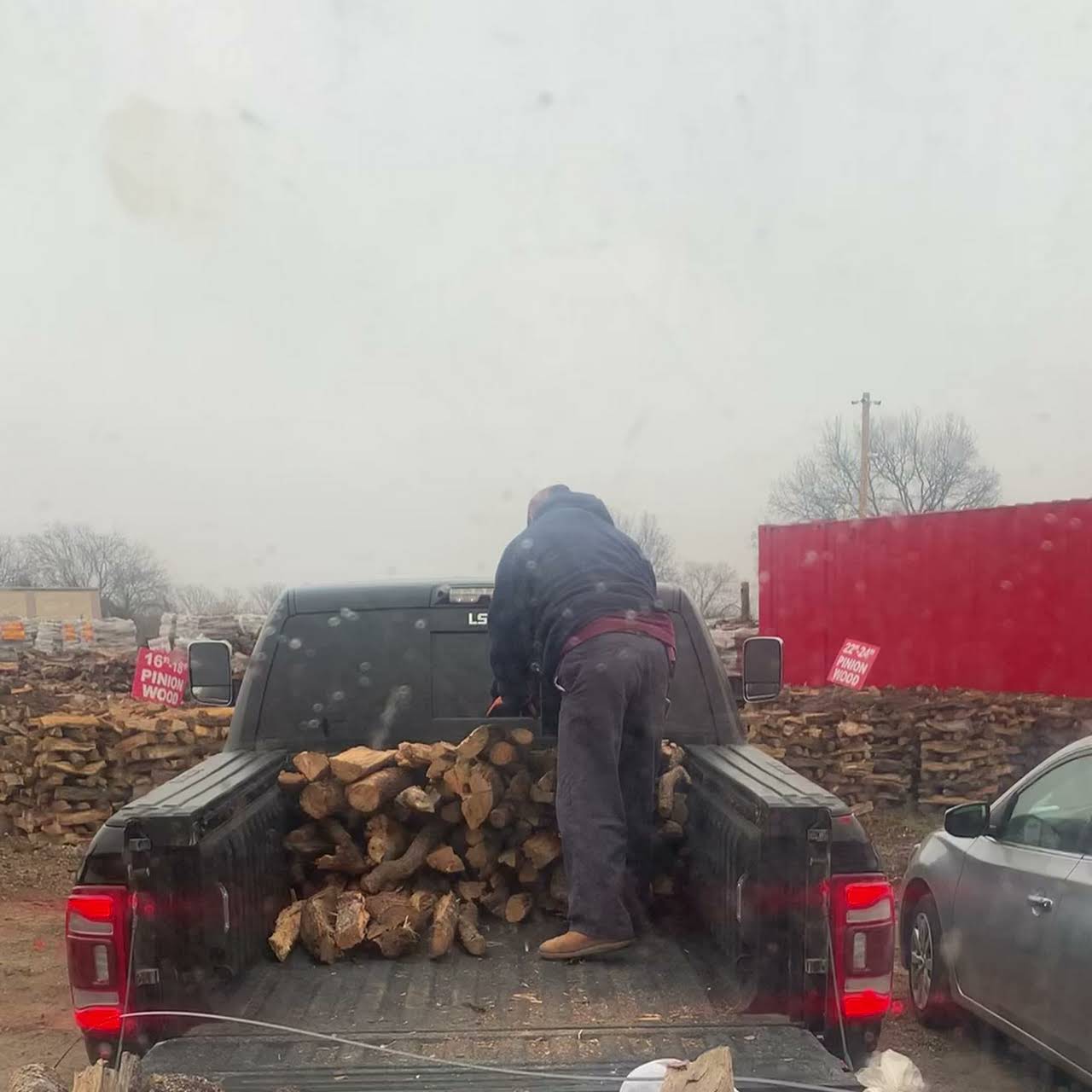 Randy's Firewood LLC Dallas Firewood Sales & Deliveries