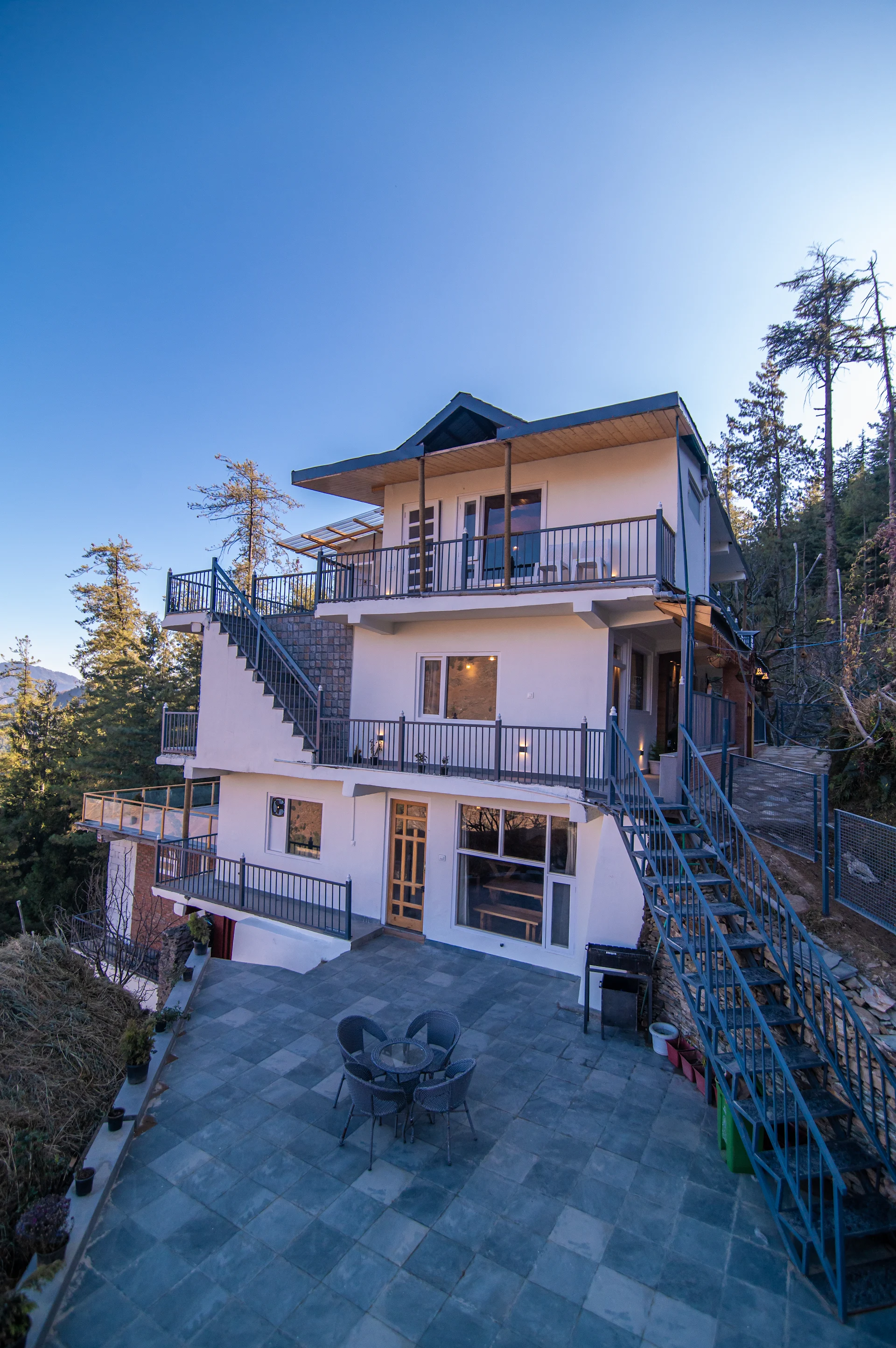 Jomotel Dayaar Theog, Shimla