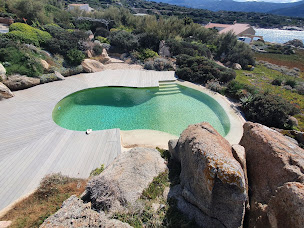 Photo n°5 de Balagne Piscines Services à Corbara (Magasin de matériel pour piscines)