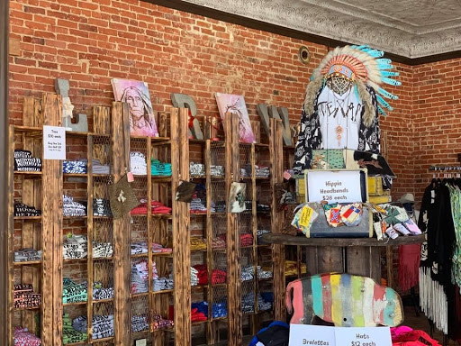 Lil' Red Wagon Boutique Gallery - United States